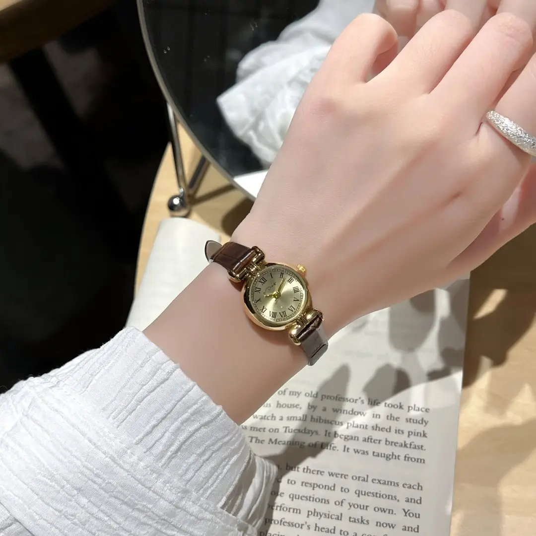 Niche Vintage Women's Watch Simple Casual Belt Exquisite Waterproof Student's Watch French Middle Small Dial Watch for Women — feature 18