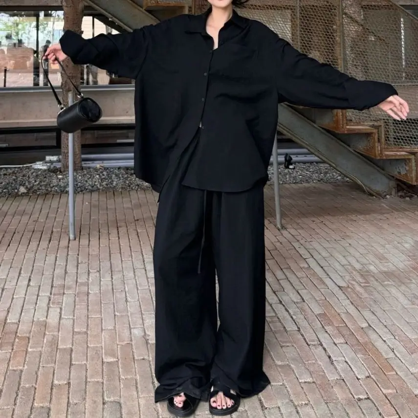 Elegant Solid Color Polo Collar Shirt Top and Relaxed Fit Set for Women, Summer Fashion Casual Wide-Leg Pants Two-Piece Set — feature 2