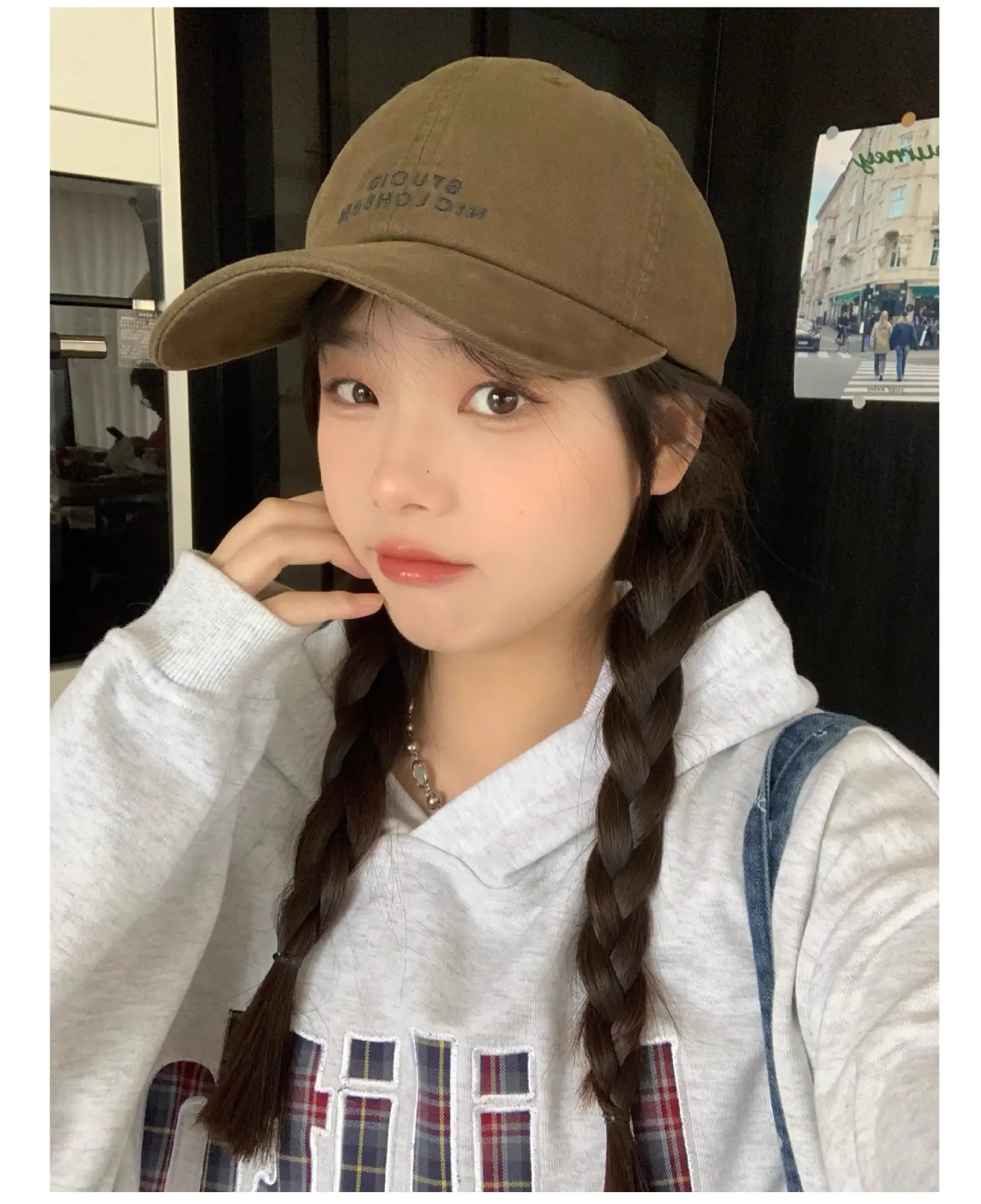 Stupid Niclohson Beige Peaked Baseball Cap — feature 16