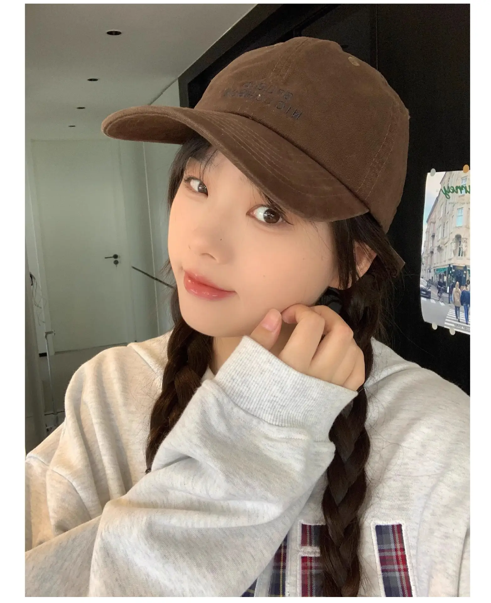 Stupid Niclohson Beige Peaked Baseball Cap — feature 7