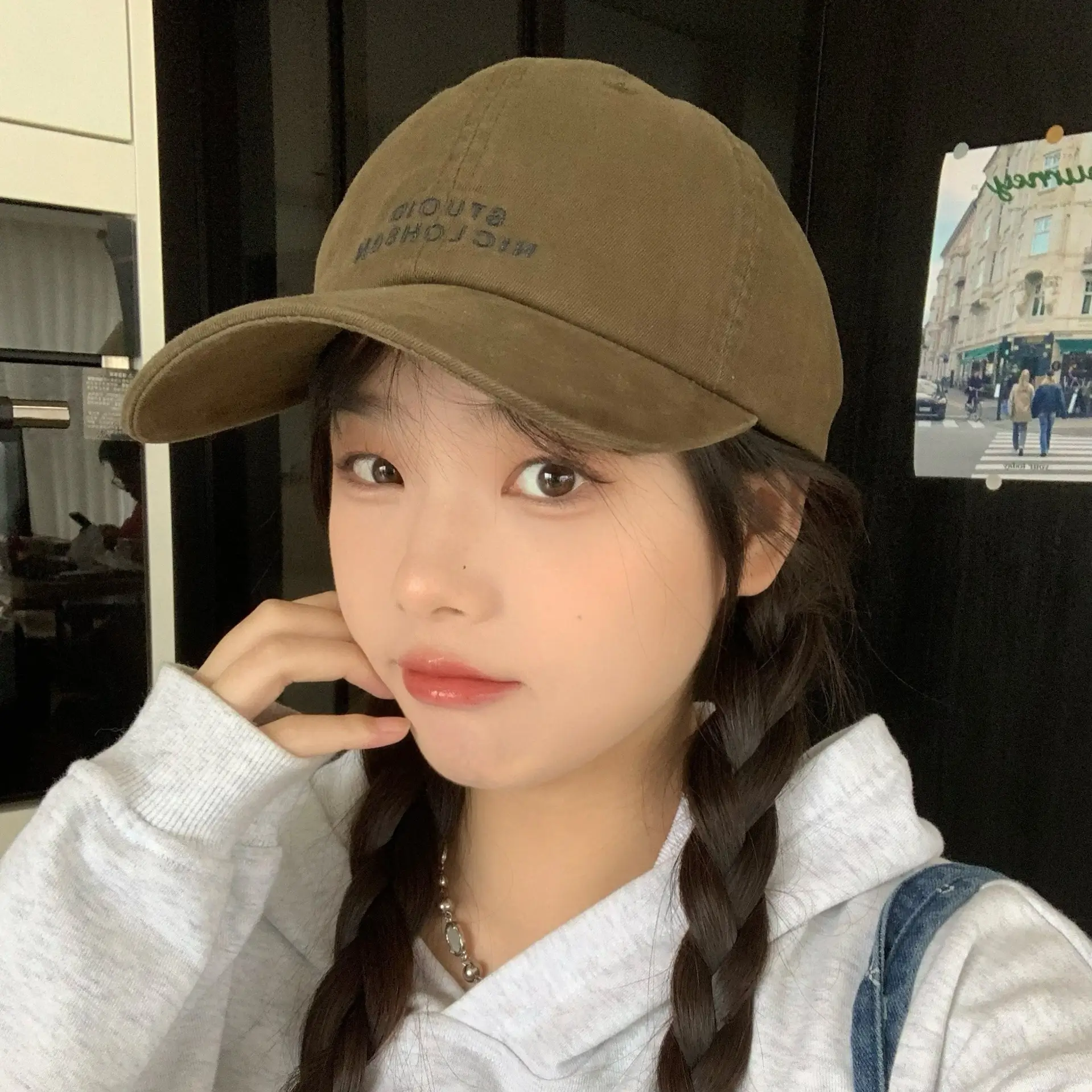 Stupid Niclohson Beige Peaked Baseball Cap - Image 5