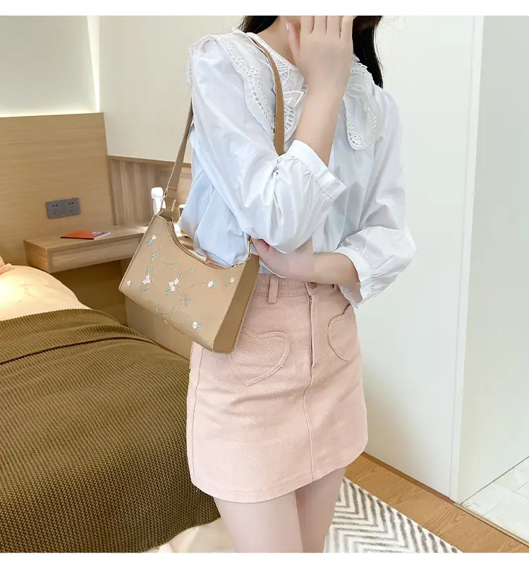 Elegant Embroidered Women's Underarm Bag Beige — feature 14