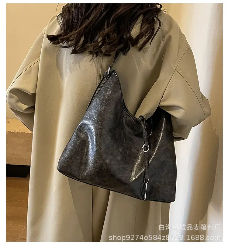 Korean Style Brown Leather Commuter Shoulder Bag for Women — feature 1