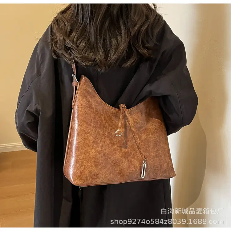 Korean Style Brown Leather Commuter Shoulder Bag for Women — feature 15