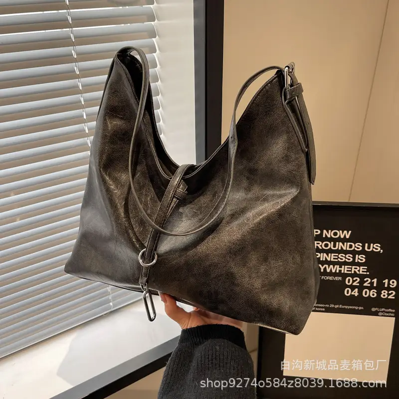 Korean Style Brown Leather Commuter Shoulder Bag for Women - Image 2