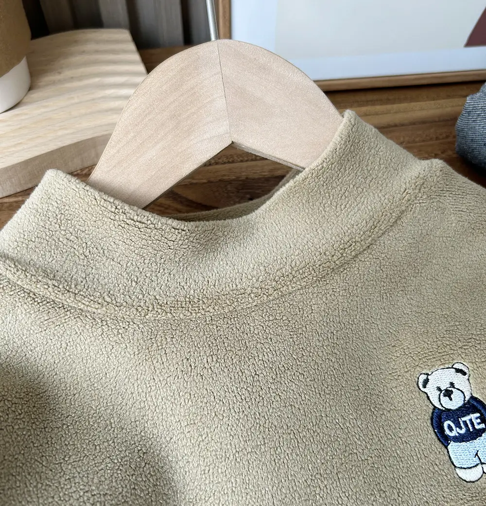 2024 Winter Boys Fleece T-Shirt Light Grey Cartoon Print — feature 8