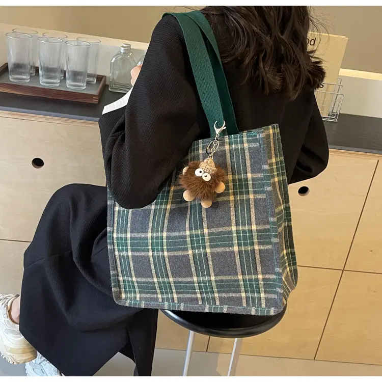 Women Plaid Canvas Tote Bag 2024 New Commuter Green Gray — feature 10