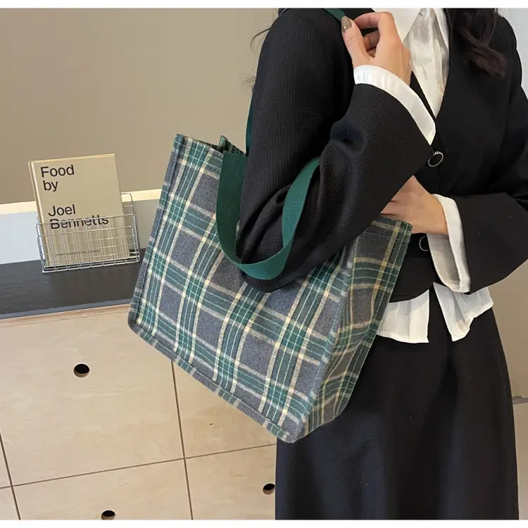 Women Plaid Canvas Tote Bag 2024 New Commuter Green Gray — feature 13