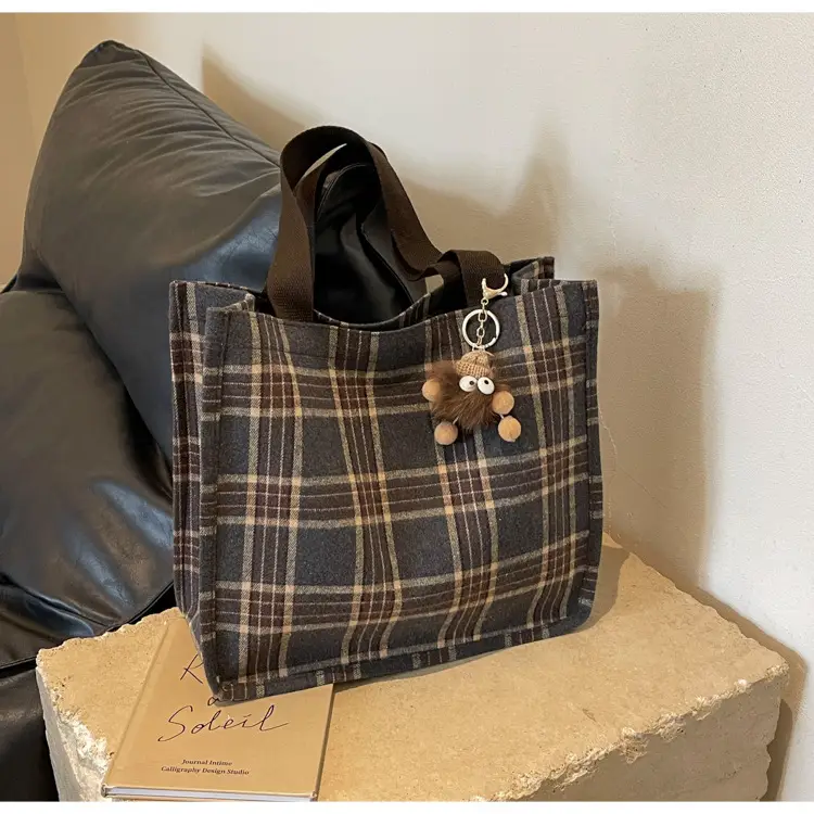 Women Plaid Canvas Tote Bag 2024 New Commuter Green Gray — feature 17