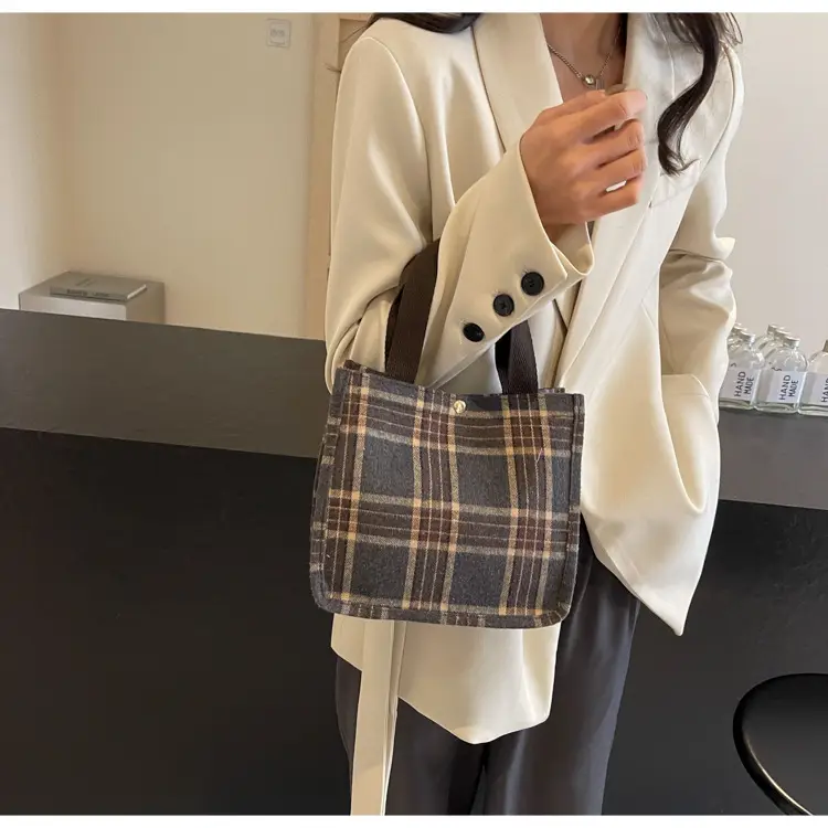 Women Plaid Canvas Tote Bag 2024 New Commuter Green Gray — feature 34