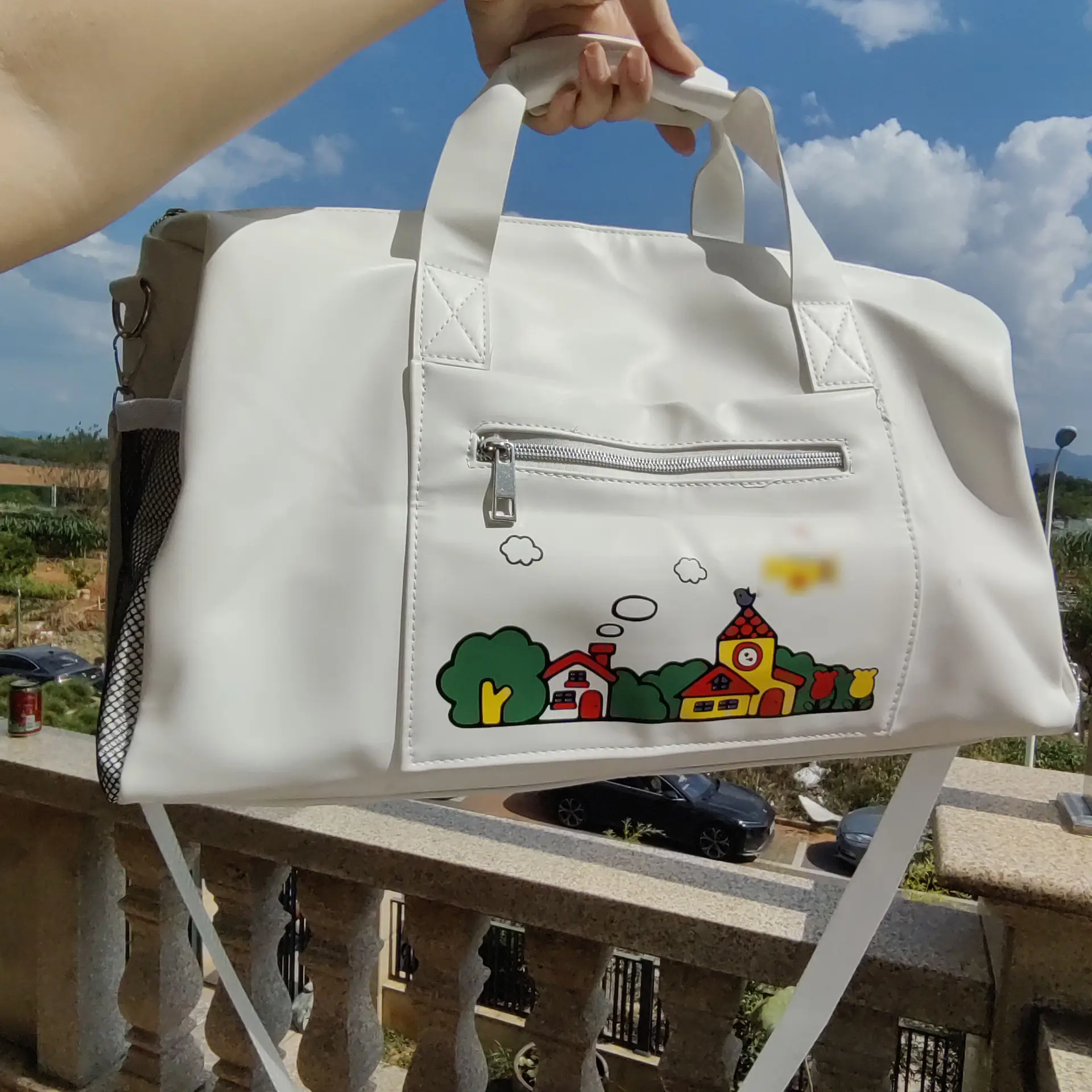 Hello Kitty Travel Bag White Large Capacity Crossbody - Image 4