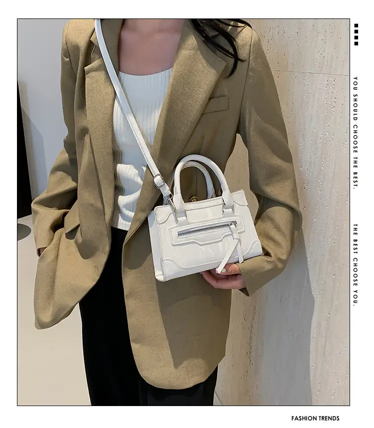 Light Blue Korean Fashion Shoulder Bag 2024 — feature 1