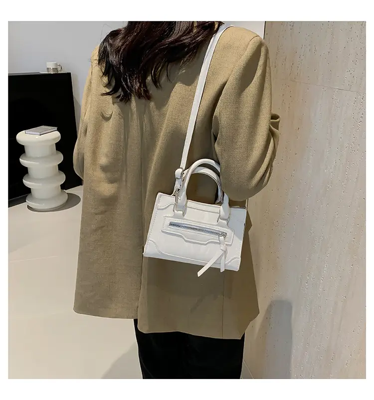 Light Blue Korean Fashion Shoulder Bag 2024 — feature 11