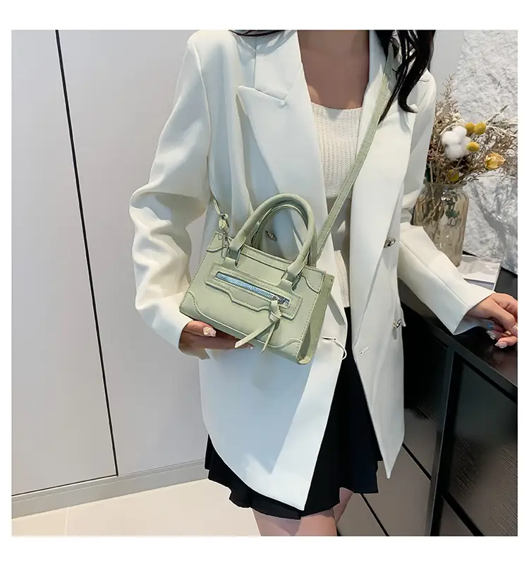Light Blue Korean Fashion Shoulder Bag 2024 — feature 15