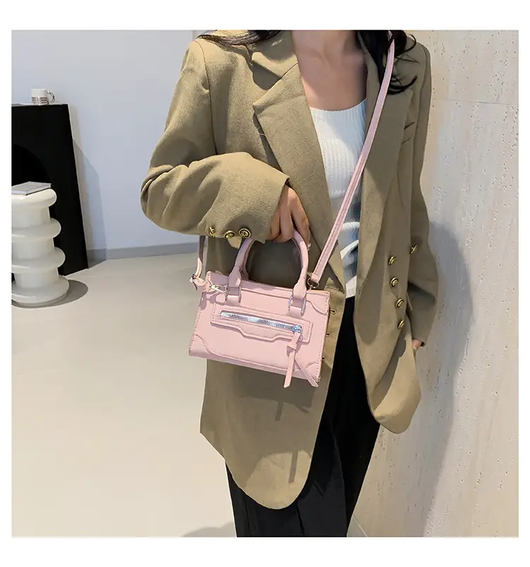 Light Blue Korean Fashion Shoulder Bag 2024 — feature 9