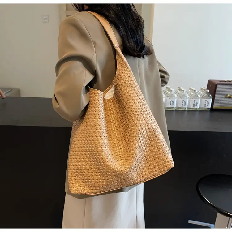 Women's Large Capacity Woven Tote Bag Summer 2024 — feature 13