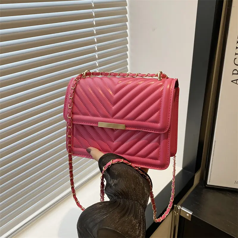 Black Quilted Crossbody Bag for Women 2024 - Image 7