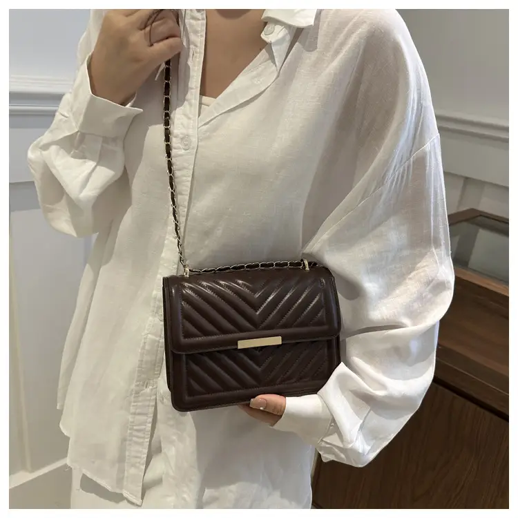 Black Quilted Crossbody Bag for Women 2024 — feature 13