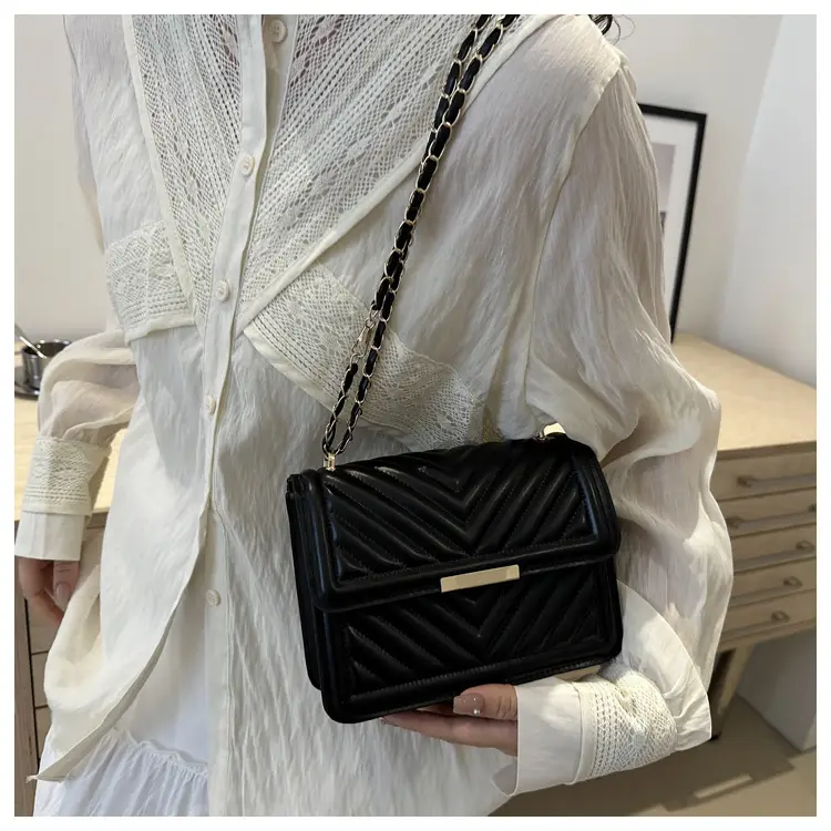 Black Quilted Crossbody Bag for Women 2024 — feature 17