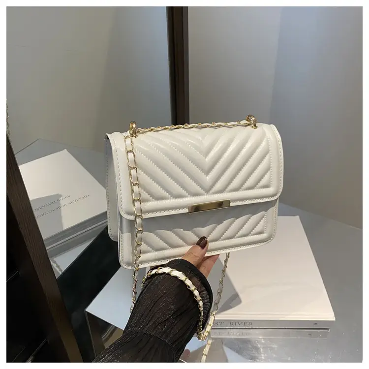 Black Quilted Crossbody Bag for Women 2024 — feature 22