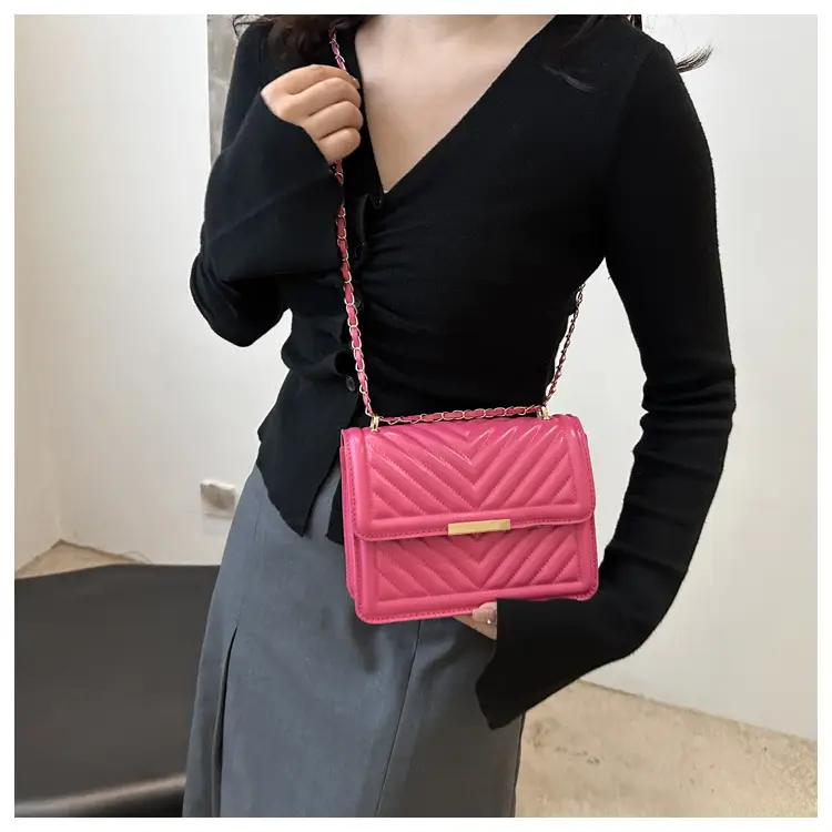 Black Quilted Crossbody Bag for Women 2024 — feature 9