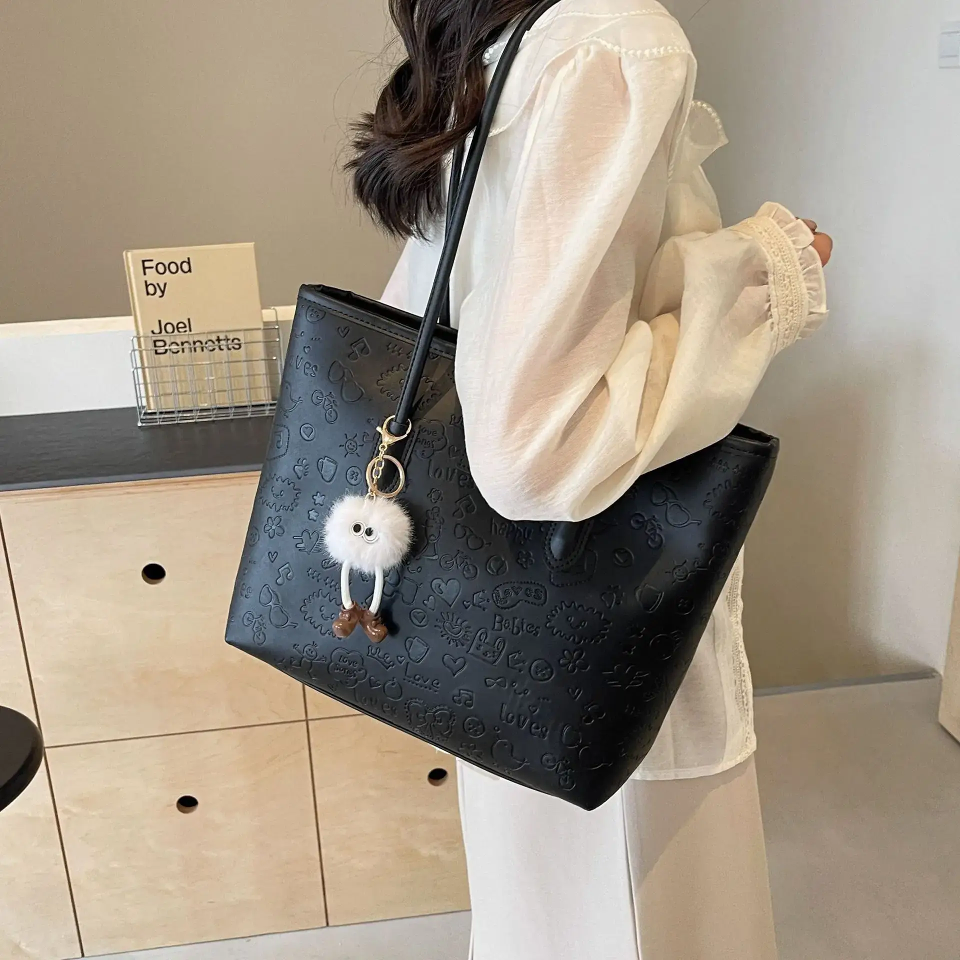 Women's Large Capacity Tote Bag with Cute Charm - Image 9