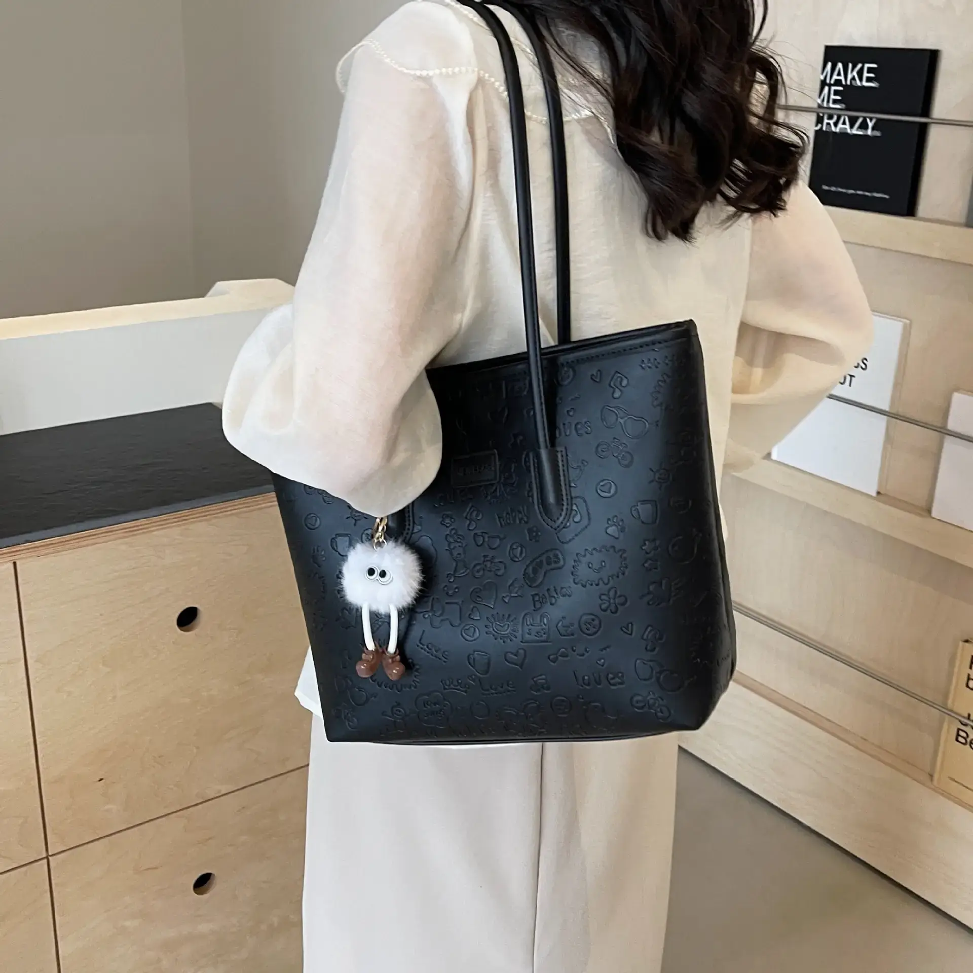 Women's Large Capacity Tote Bag with Cute Charm — feature 12