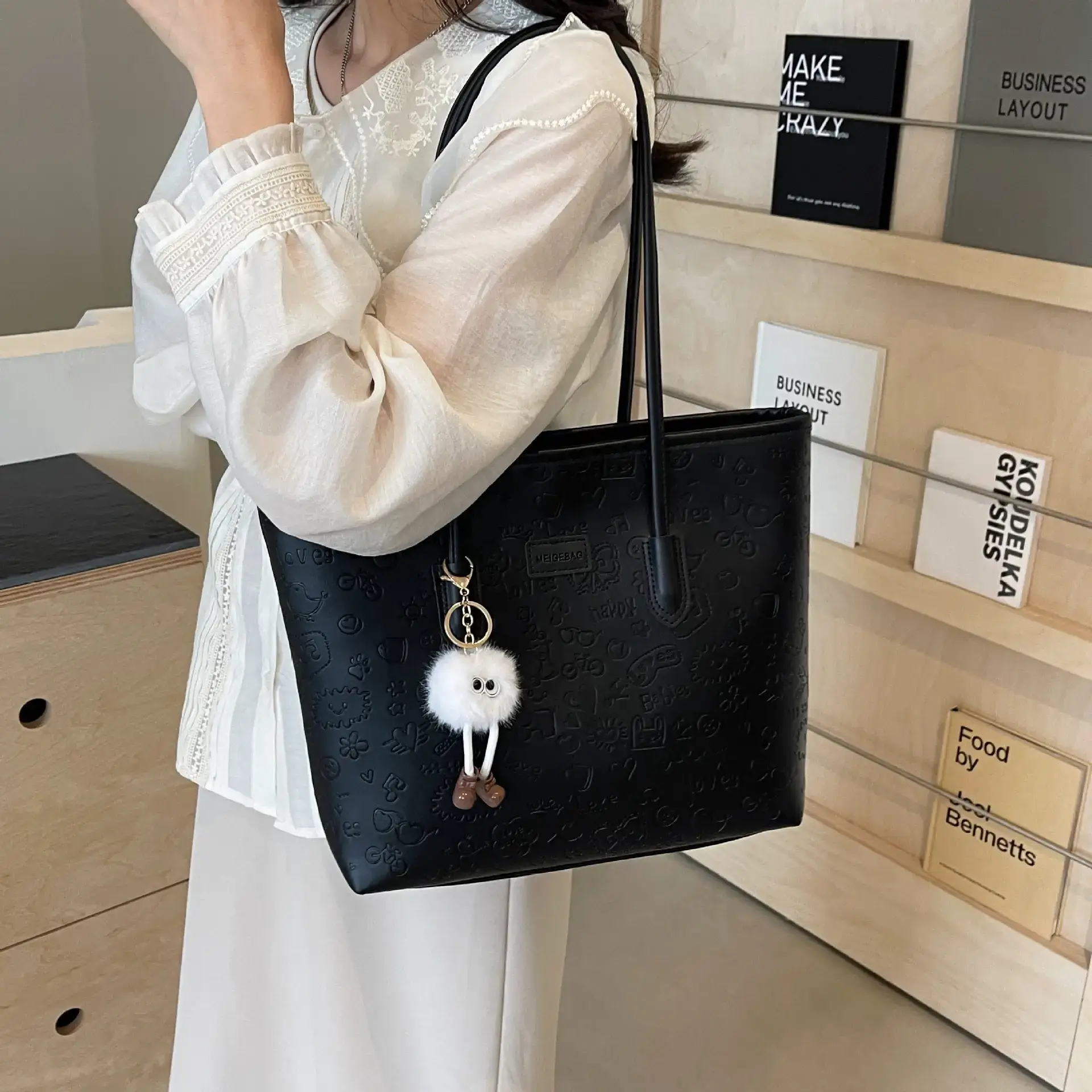 Women's Large Capacity Tote Bag with Cute Charm — feature 14
