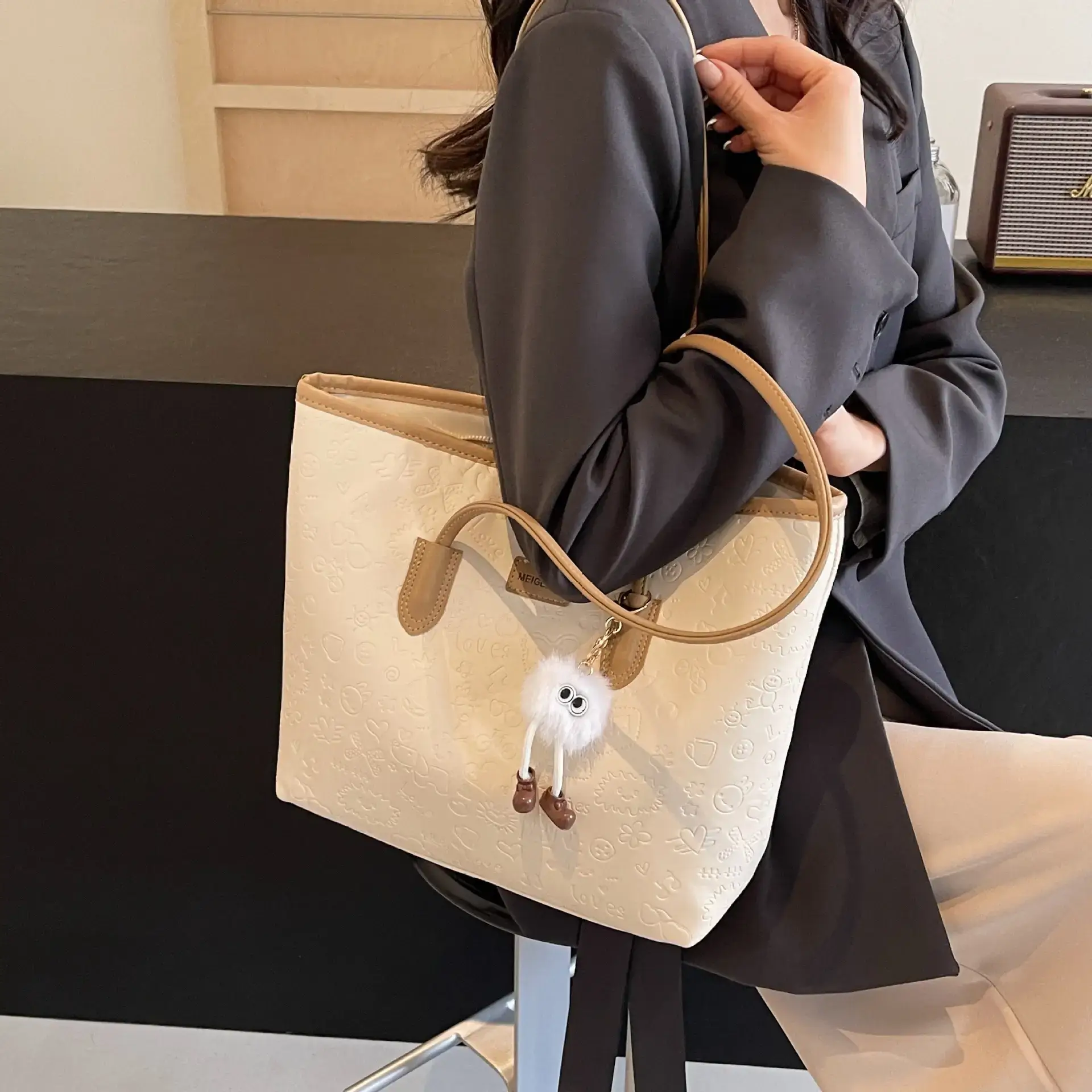 Women's Large Capacity Tote Bag with Cute Charm — feature 29