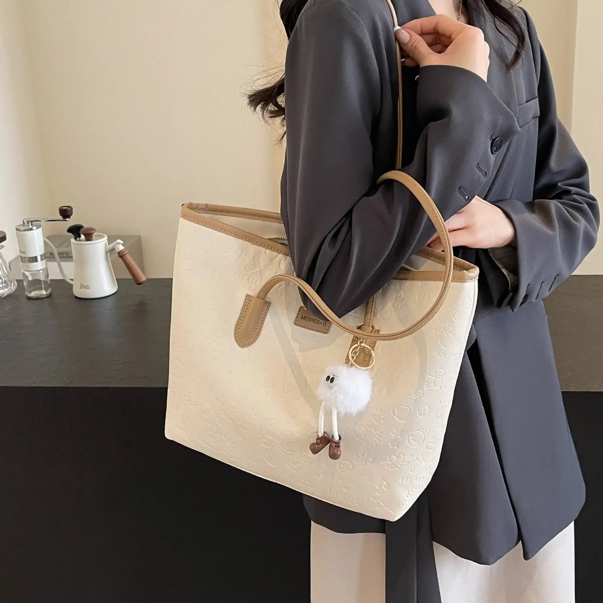 Women's Large Capacity Tote Bag with Cute Charm — feature 31