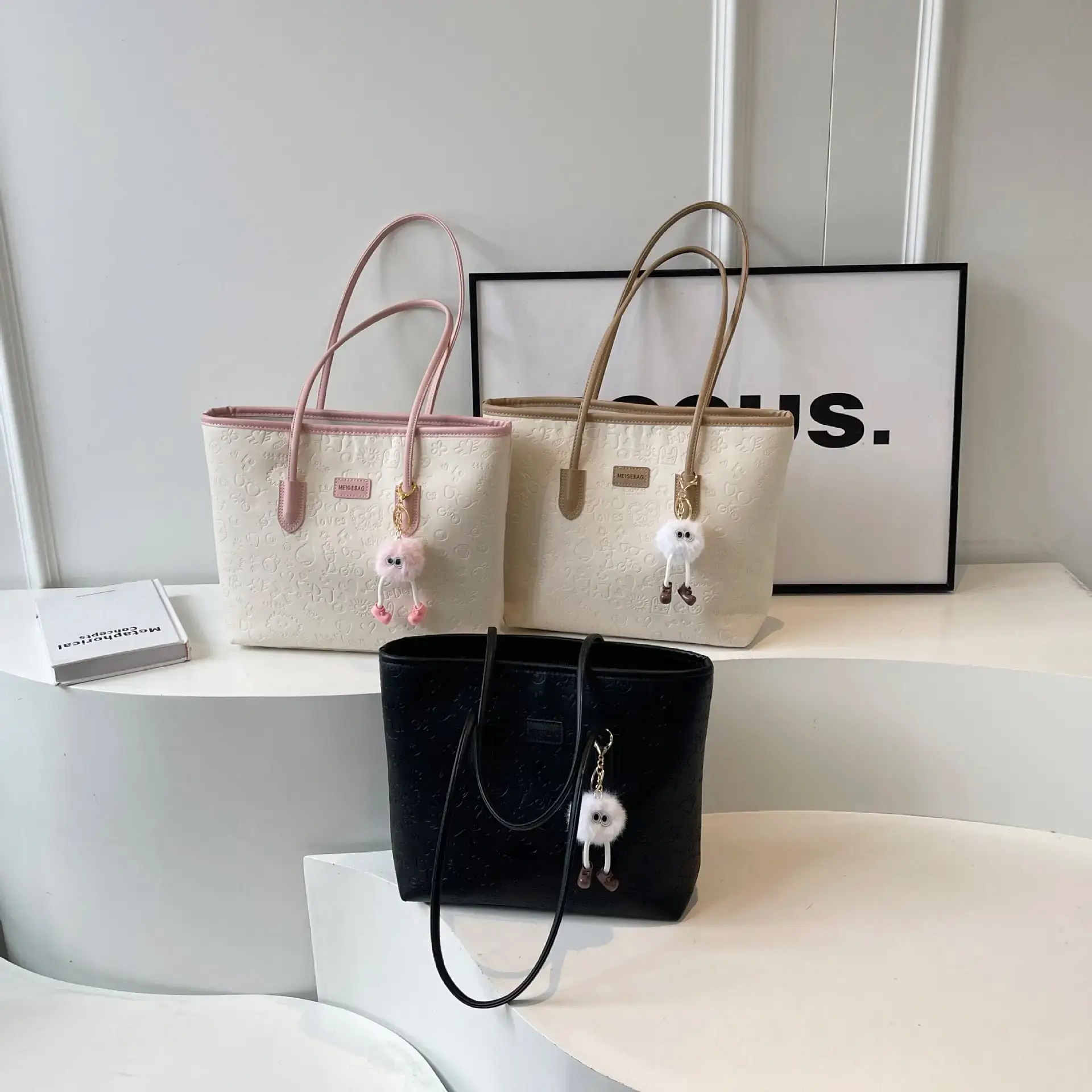 Women's Large Capacity Tote Bag with Cute Charm — feature 9