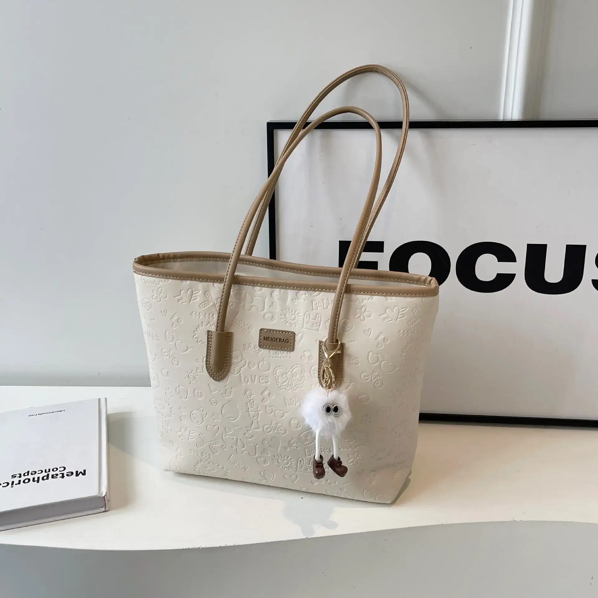 Women's Large Capacity Tote Bag with Cute Charm - Image 4