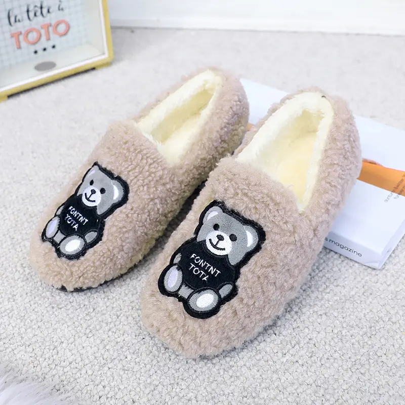 2026 Winter New Style Old Beijing Cloth Shoes with Fleece Lining for Warmth, Daily Home Indoor Women's Cotton Slippers, Slip-On Cotton Shoes