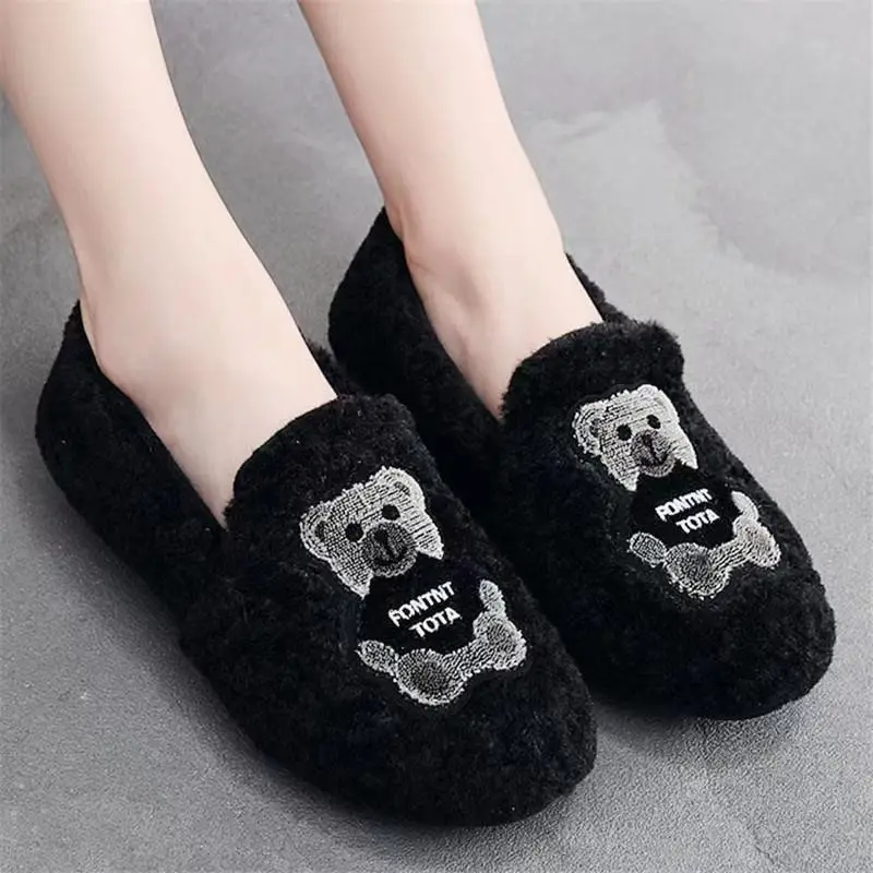 2026 Winter New Style Old Beijing Cloth Shoes with Fleece Lining for Warmth, Daily Home Indoor Women's Cotton Slippers, Slip-On Cotton Shoes