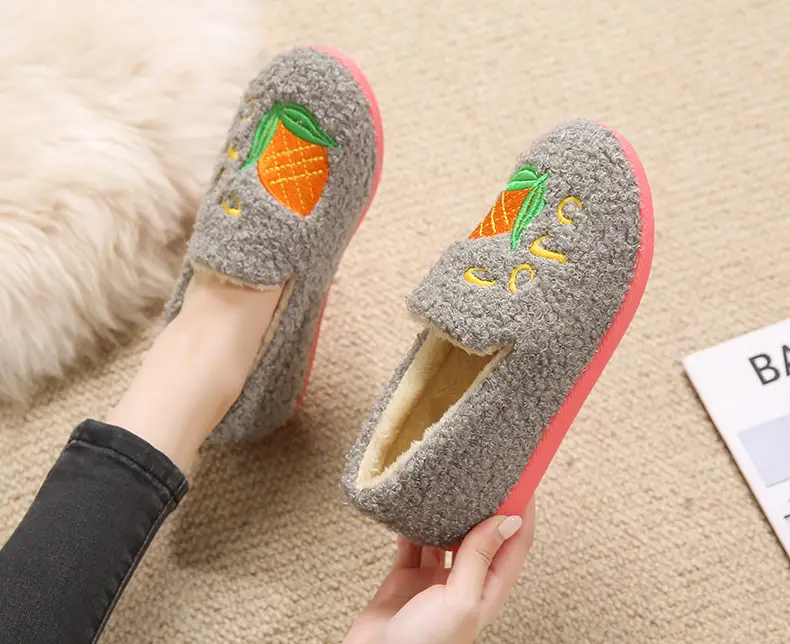 2026 Winter New Style Home Cotton Slippers with Fleece Lining, Thickened Casual Indoor Shoes, Non-Slip Soft Sole, Comfortable Mom Shoes, Cotton Shoes — feature 21