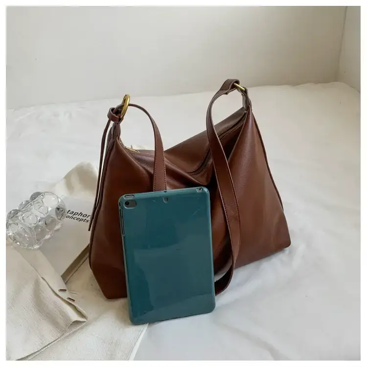 Brown Leather Shoulder Bag Women Autumn Winter — feature 10