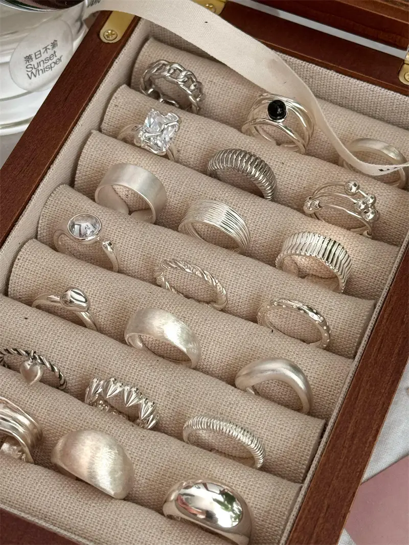 Niche Retro S925 Sterling Silver Plain Ring Ring Women's Color-free Light Luxury High-end Finger Ring All-match Open Ring — feature 4