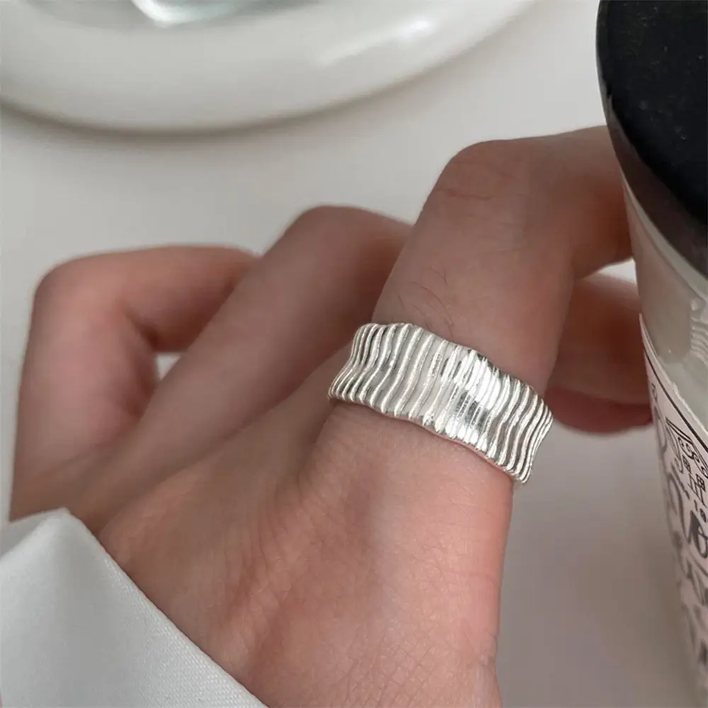 Niche Retro S925 Sterling Silver Plain Ring Ring Women's Color-free Light Luxury High-end Finger Ring All-match Open Ring