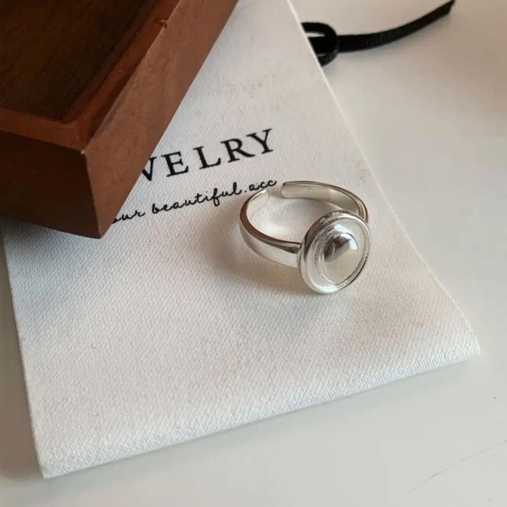 Niche Retro S925 Sterling Silver Plain Ring Ring Women's Color-free Light Luxury High-end Finger Ring All-match Open Ring