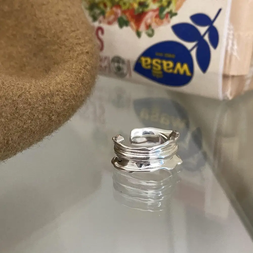 Niche Retro S925 Sterling Silver Plain Ring Ring Women's Color-free Light Luxury High-end Finger Ring All-match Open Ring