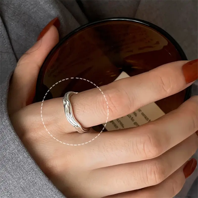 Niche Retro S925 Sterling Silver Plain Ring Ring Women's Color-free Light Luxury High-end Finger Ring All-match Open Ring