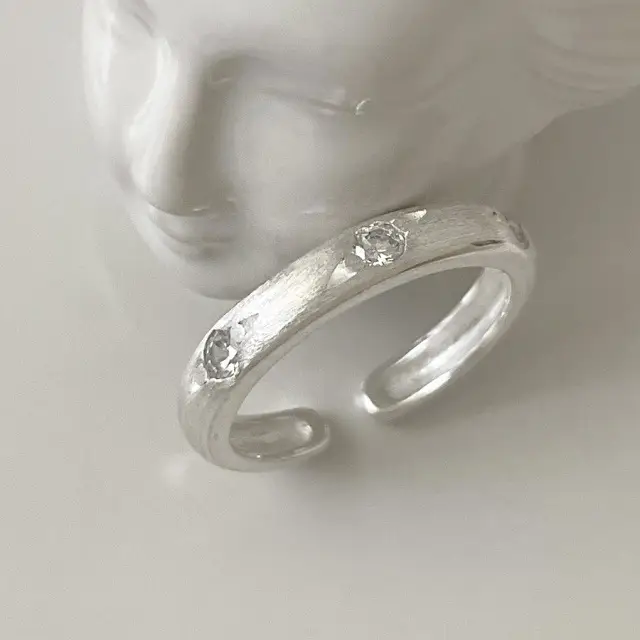 Niche Retro S925 Sterling Silver Plain Ring Ring Women's Color-free Light Luxury High-end Finger Ring All-match Open Ring