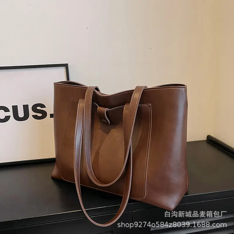 Women's Beige Large Capacity Shoulder Bag 2026 - Image 2