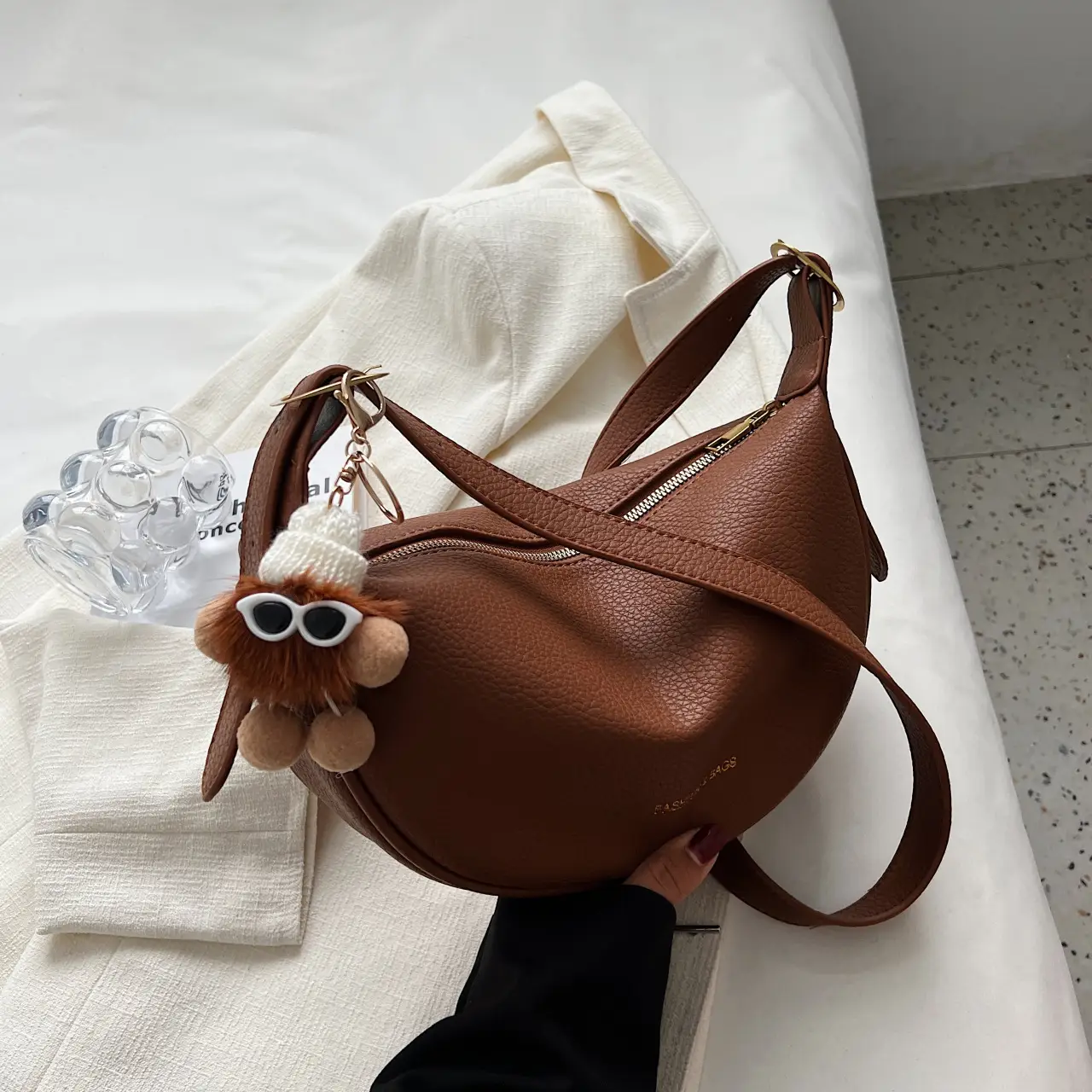 Textured Soft Leather Crossbody Bag Women's Niche Design - Image 2
