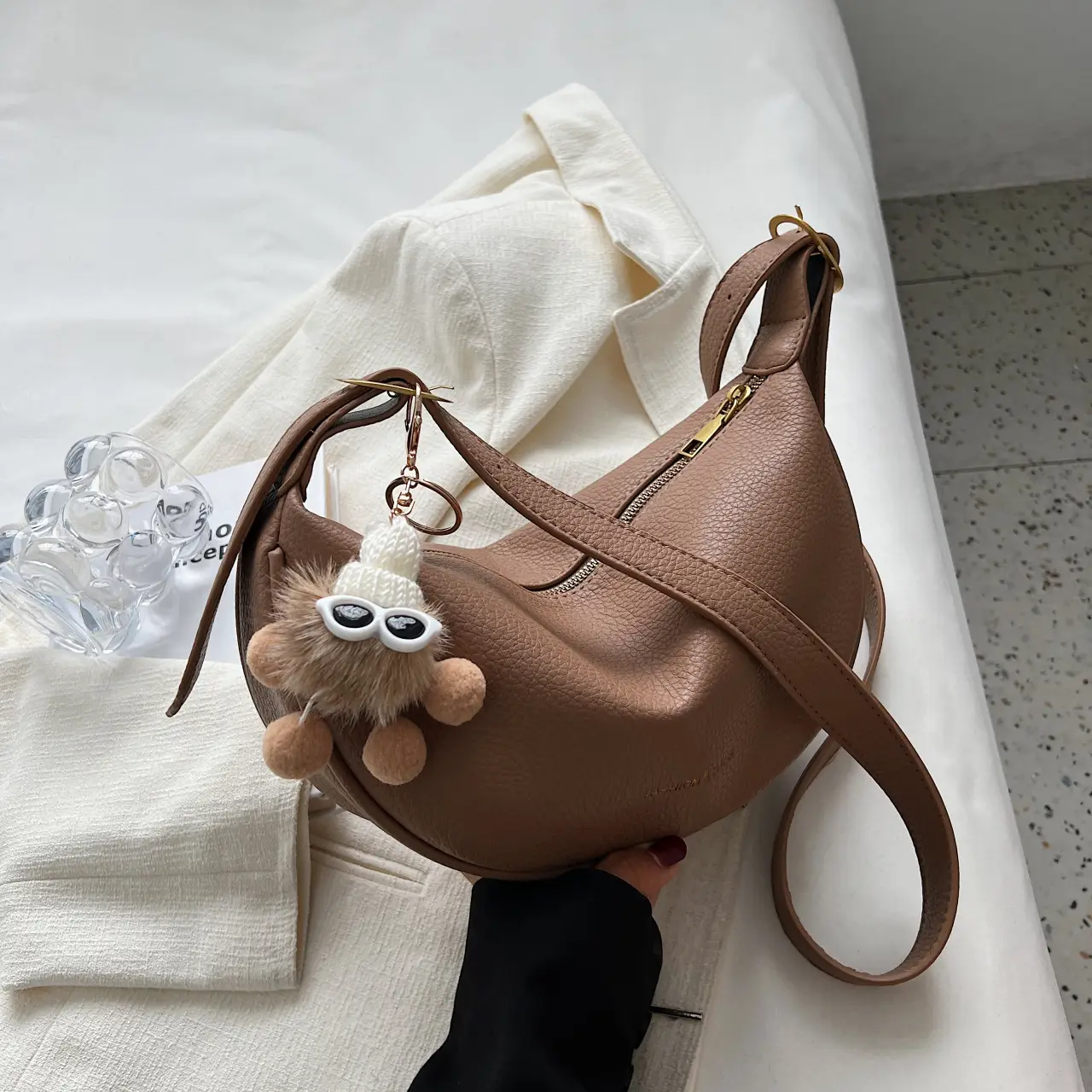 Textured Soft Leather Crossbody Bag Women's Niche Design - Image 3