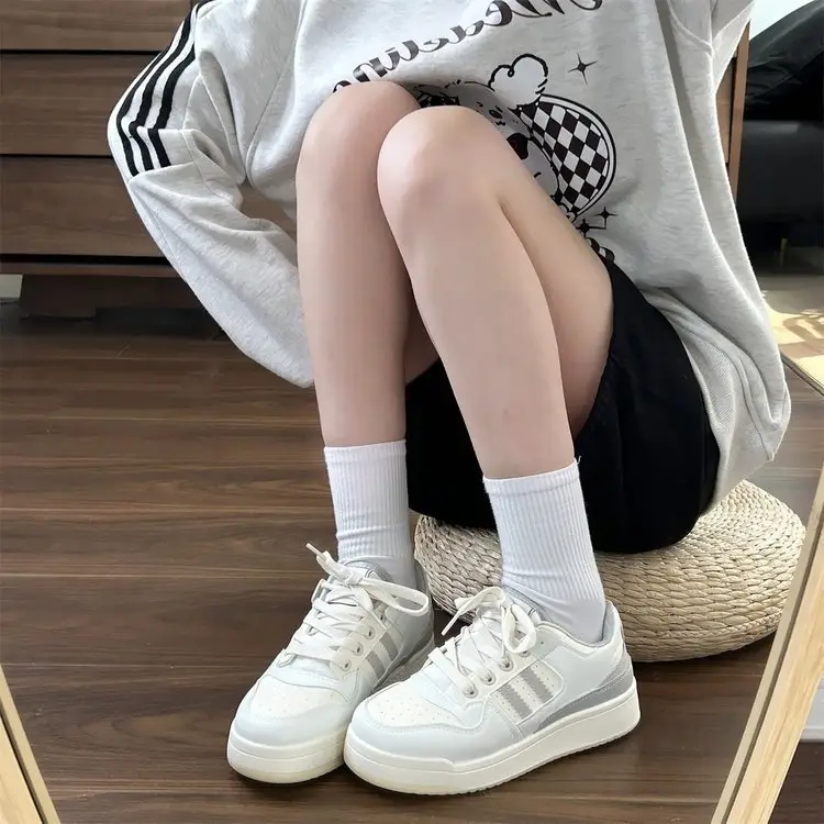 Women White Leather Casual Sneakers 2024 — feature 2