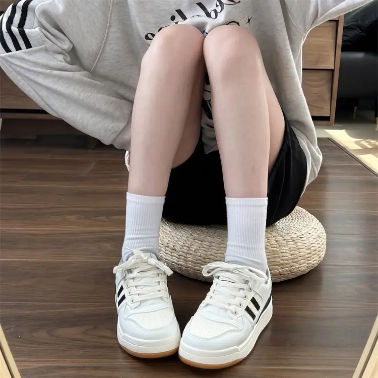Women White Leather Casual Sneakers 2024 — feature 3
