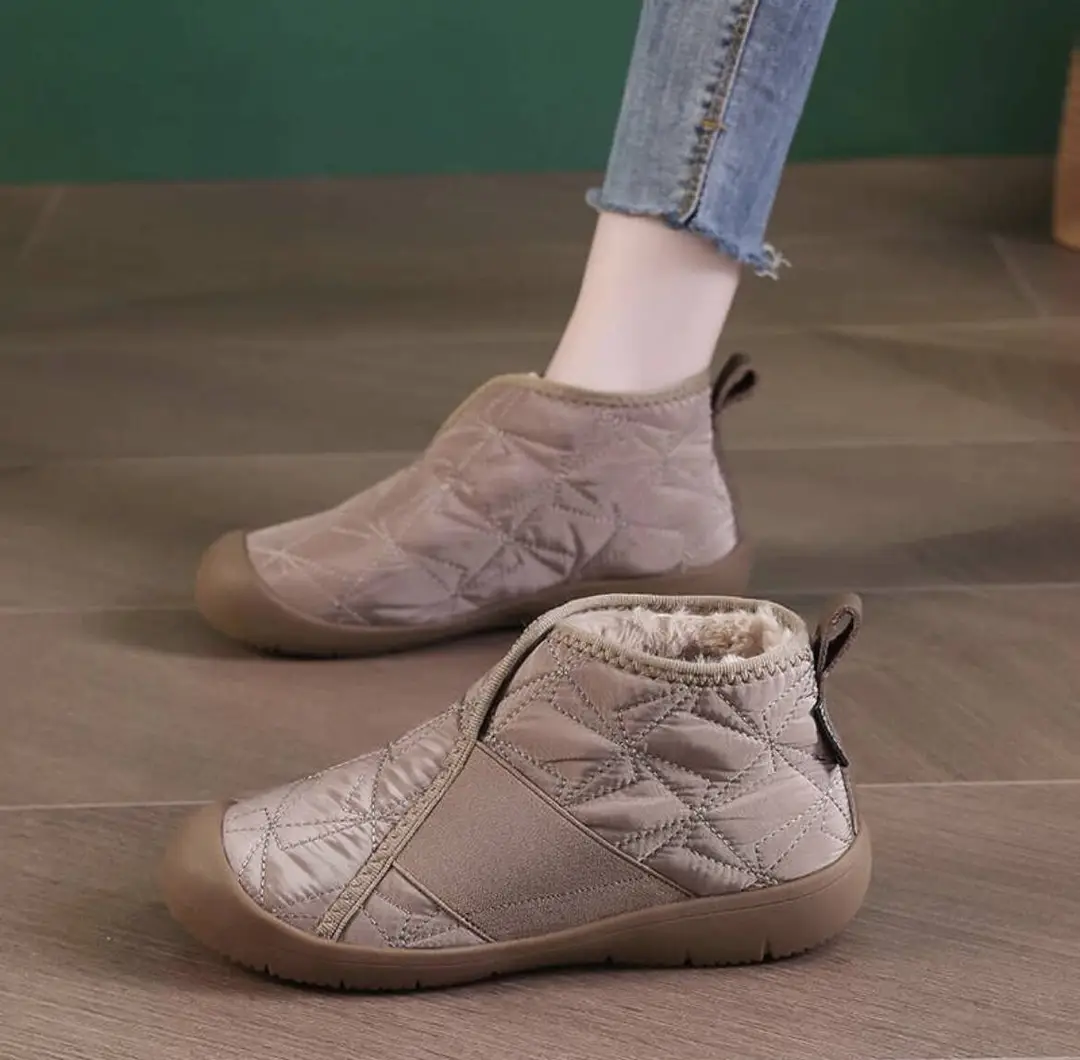 New Low-Top Cotton Shoes with Soft Soles, Non-Slip, Wear-Resistant, Snow Boots with Added Fleece and Thickness, Lightweight, Casual, Fashionable, Versatile Snow Boots — feature 10
