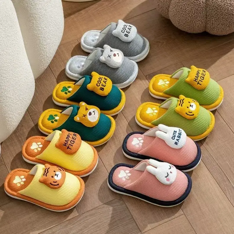 Children's cotton winter shoes parent-child non-slip baby indoor boys and girls autumn and winter warm home cotton slippers wholesale