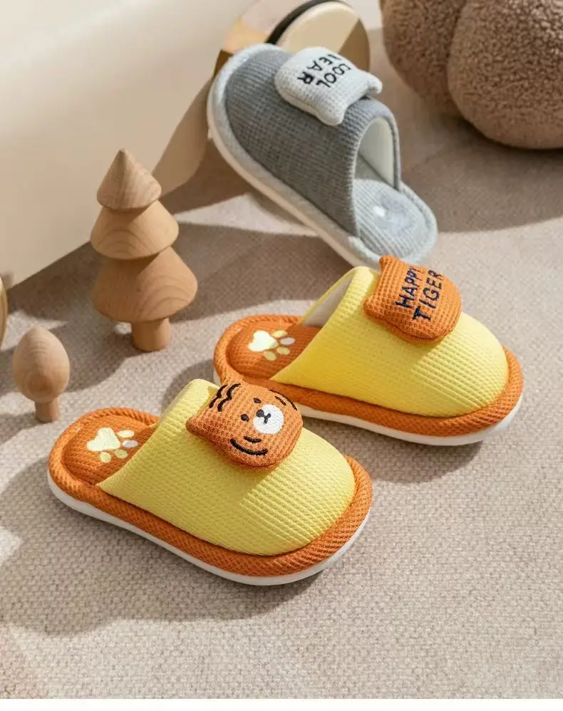 Children's cotton winter shoes parent-child non-slip baby indoor boys and girls autumn and winter warm home cotton slippers wholesale — feature 20